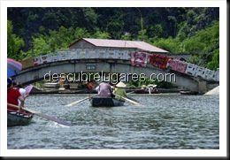 Tam Coc-Vietnam-16
