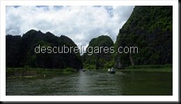 Tam Coc-Vietnam-21